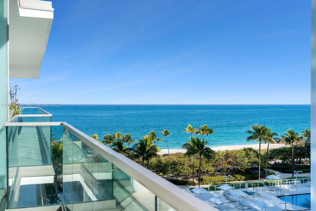 This refined corner residence at Oceana Bal Harbour offers a turnkey opportunity to live surrounded by light, water, and sweeping horizon views.