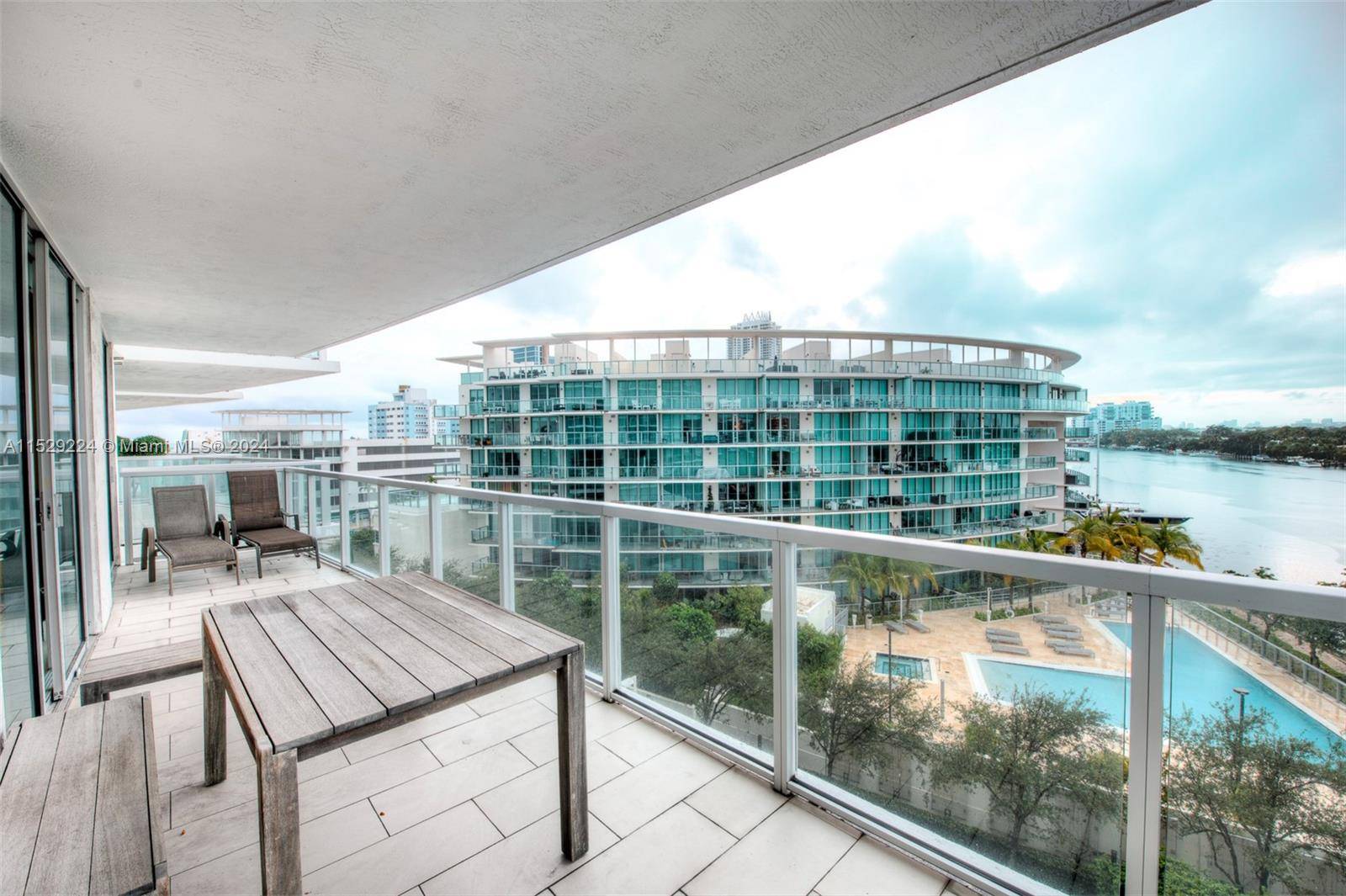 Beautiful 2BR 2B overlooking Allison Island and Miami Intercoastal water ways.