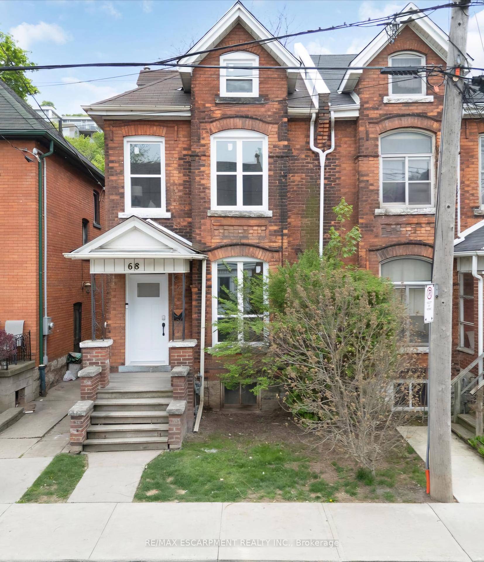 Welcome to your dream home in the heart of the highly desirable, family friendly Stinson neighborhood tucked away on a quiet, mature street, yet minutes from the downtown core !