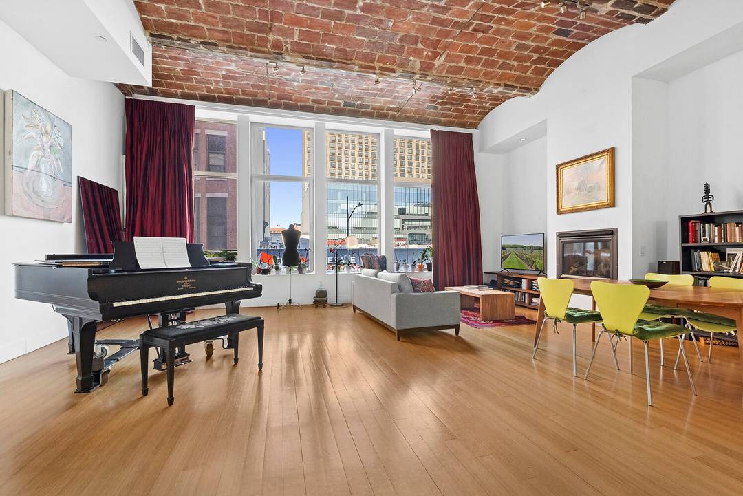 Alta Real Estate is proud to introduce residence 2A at Loft 124.