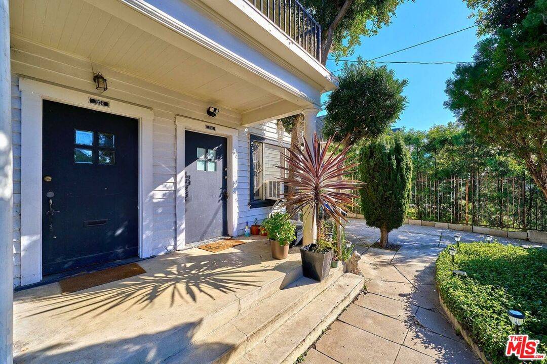 1228  S Catalina St 4BR La