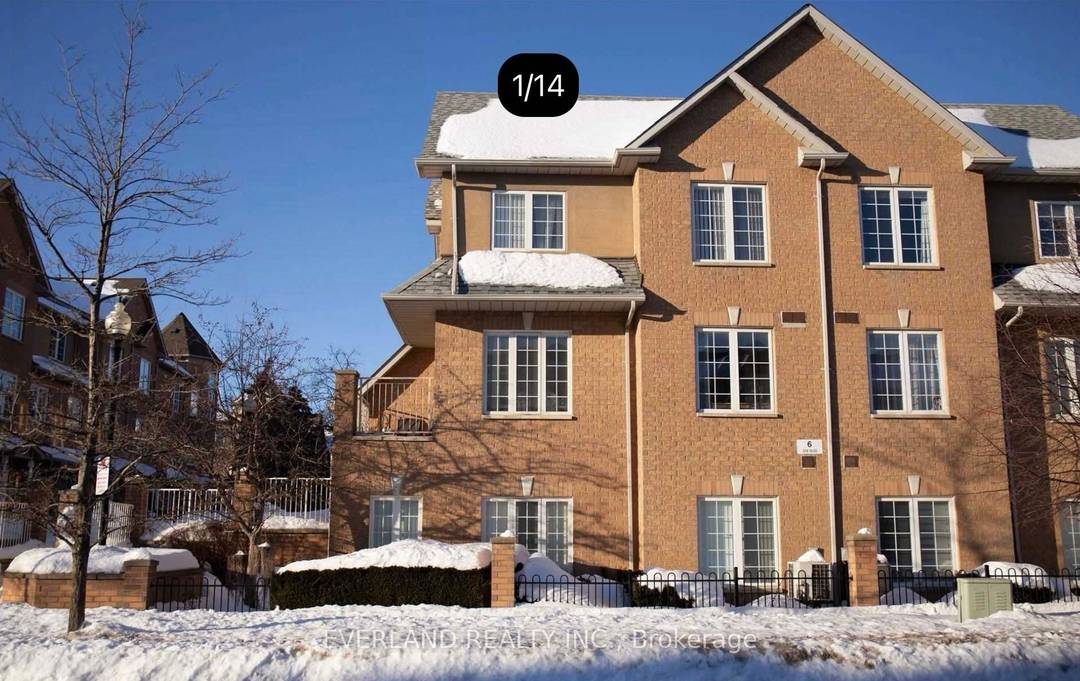 Townhouse In Unionville Prime Location.