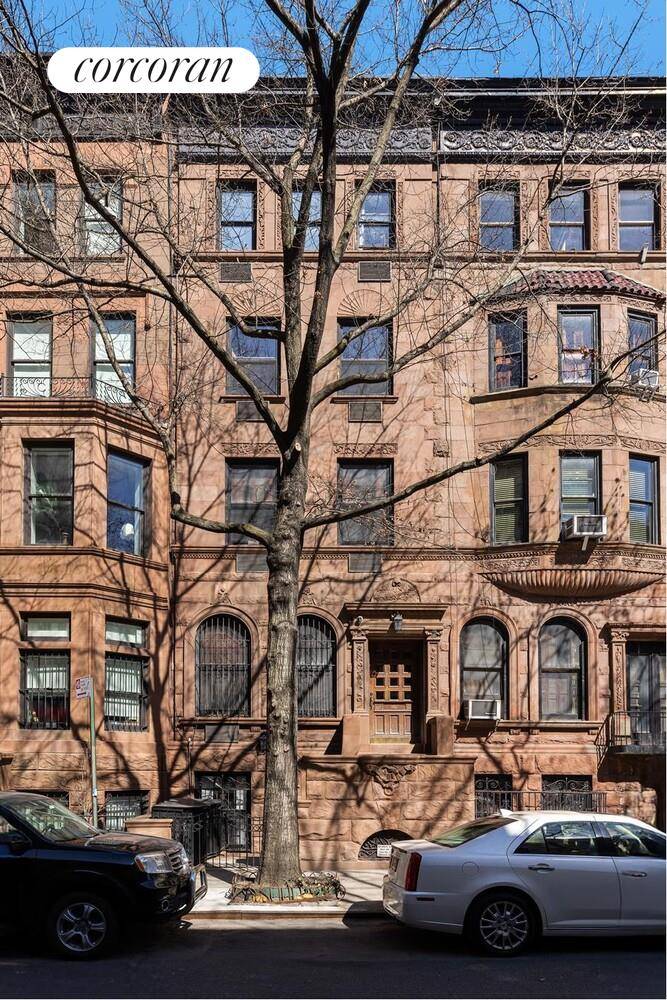 Located in a beautifully restored Upper West Side brownstone, this South facing one bedroom home with oversized windows allows sunlight to pour in and tranquil tree top views.