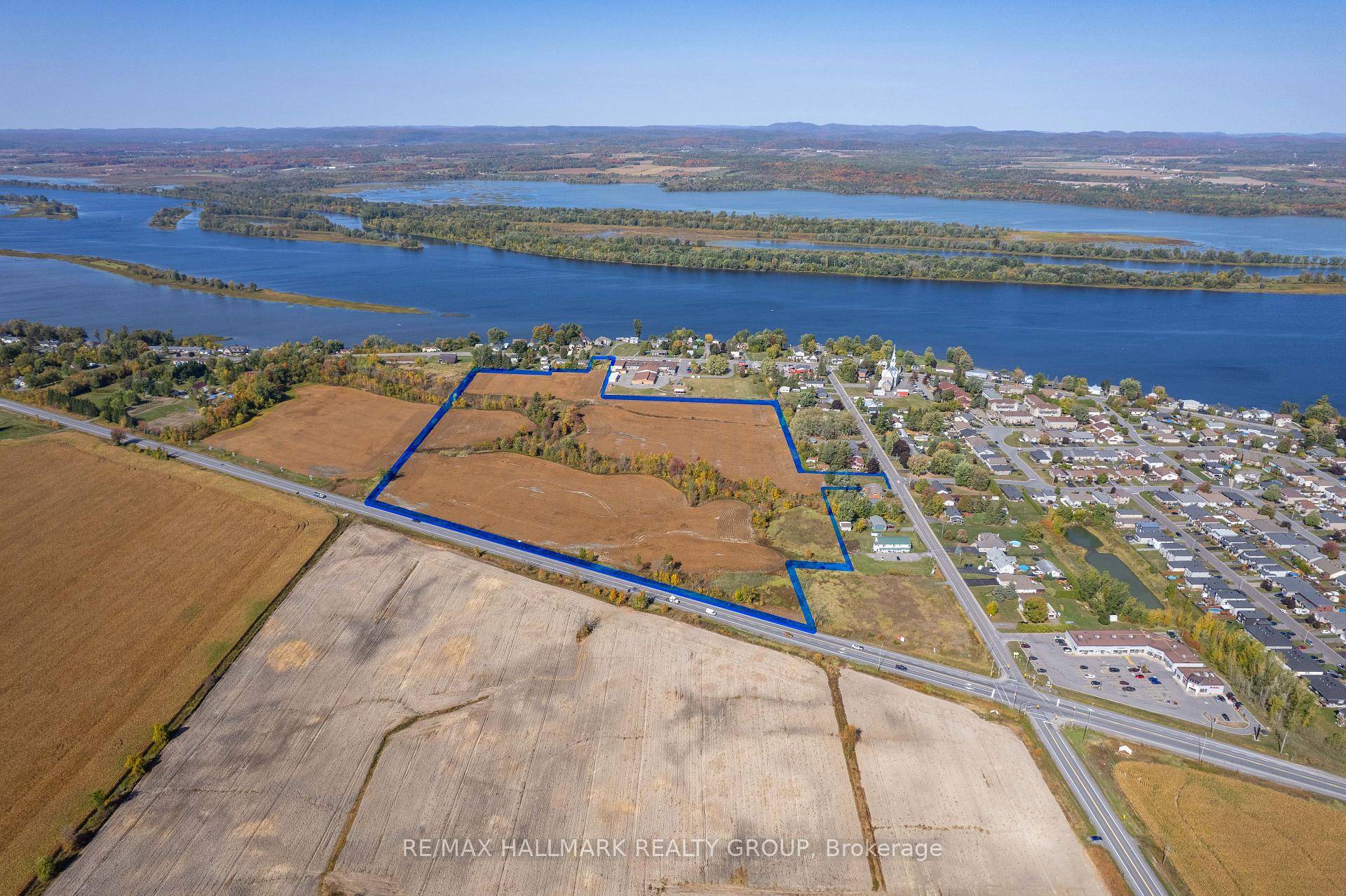Promotors, Developers and contractors here is your chance to build 298 doors, mixed from single dwellings, duplex, town homes, 8plex and good commercial highway space directly on the county rd ...