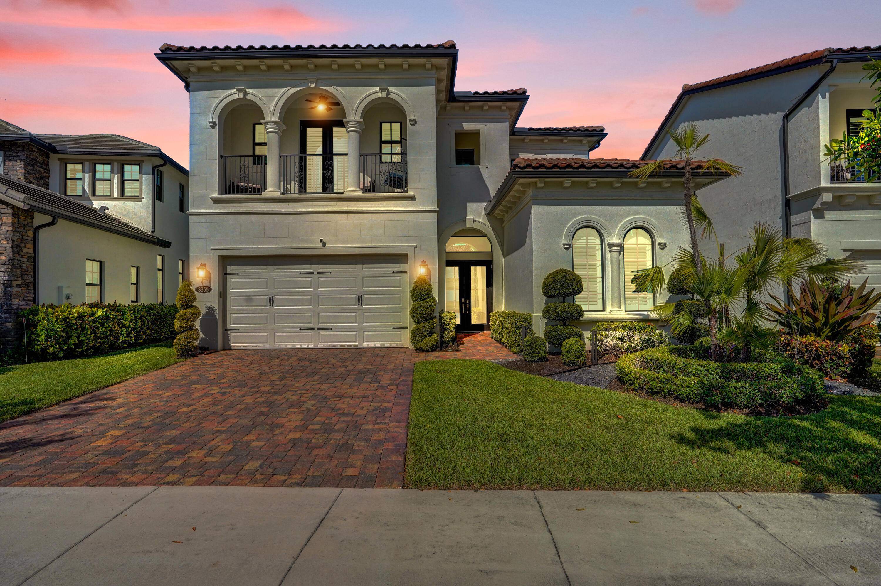 Welcome to Your Dream Home in Palm Meadows Estates !