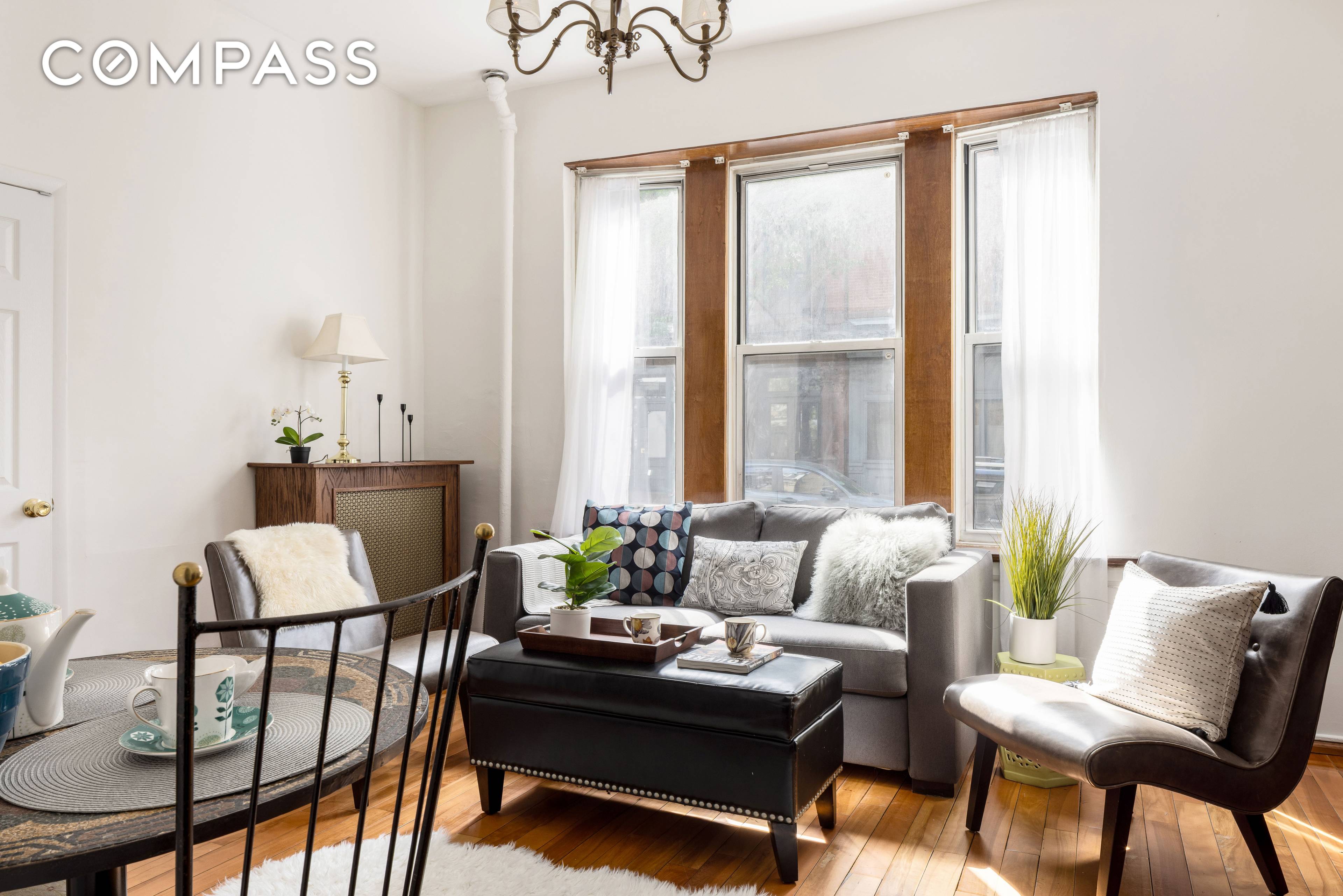New to Market ! Lovely One Bedroom in Prime Brooklyn Heights Classic Charm Meets Modern Living Welcome to Apt 2, a sun filled, spacious 1 bedroom, 1 bath co op ...