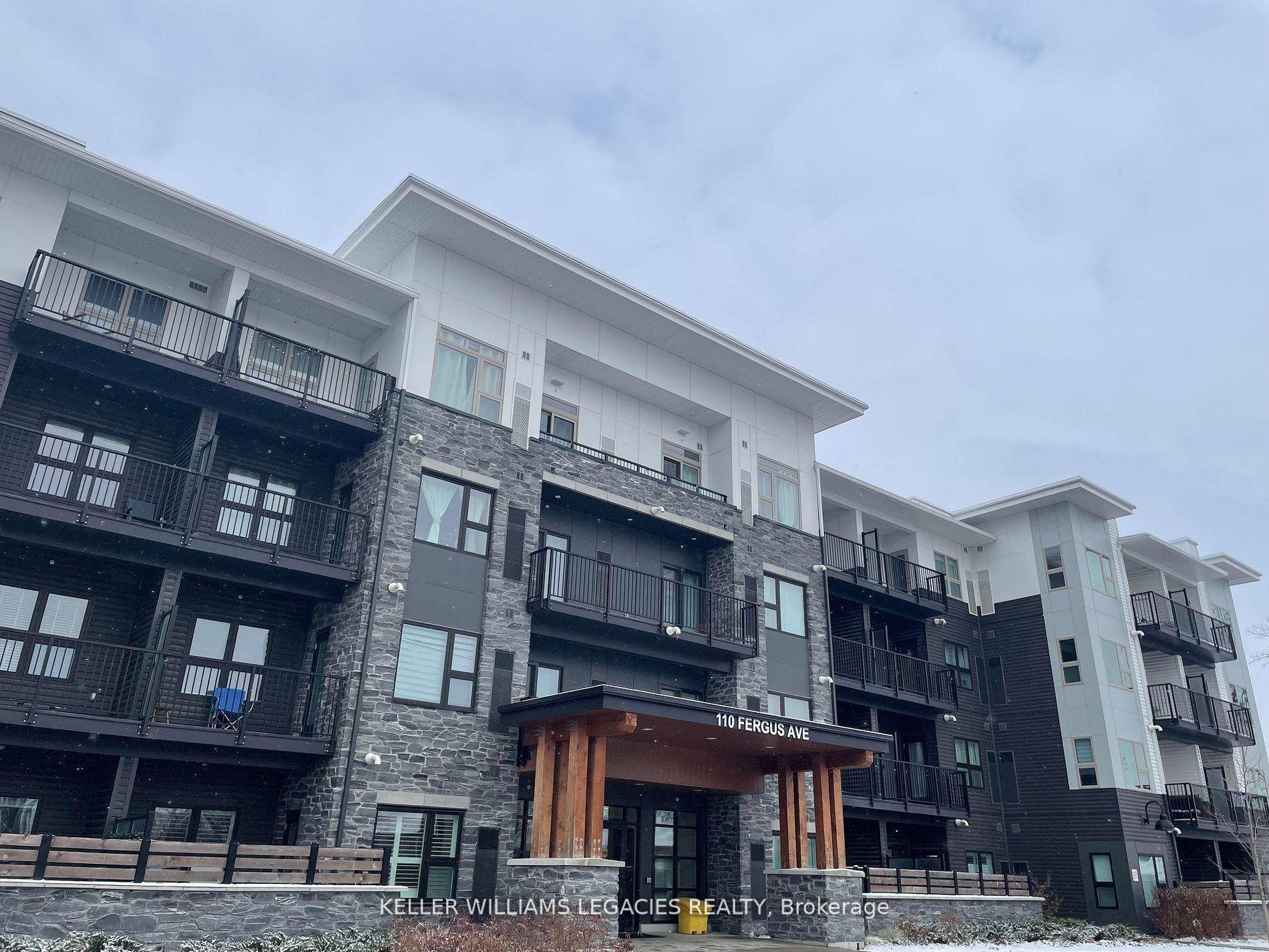 This modern 1 bedroom, 1 bathroom condo in the Hush Collection Condominium community is the perfect mix of comfort and convenience.