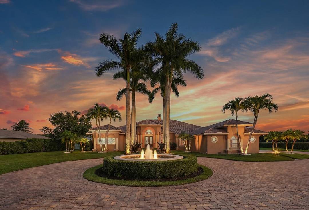 An exceptional opportunity in Paddock Park II two separately listed parcels totaling 3.