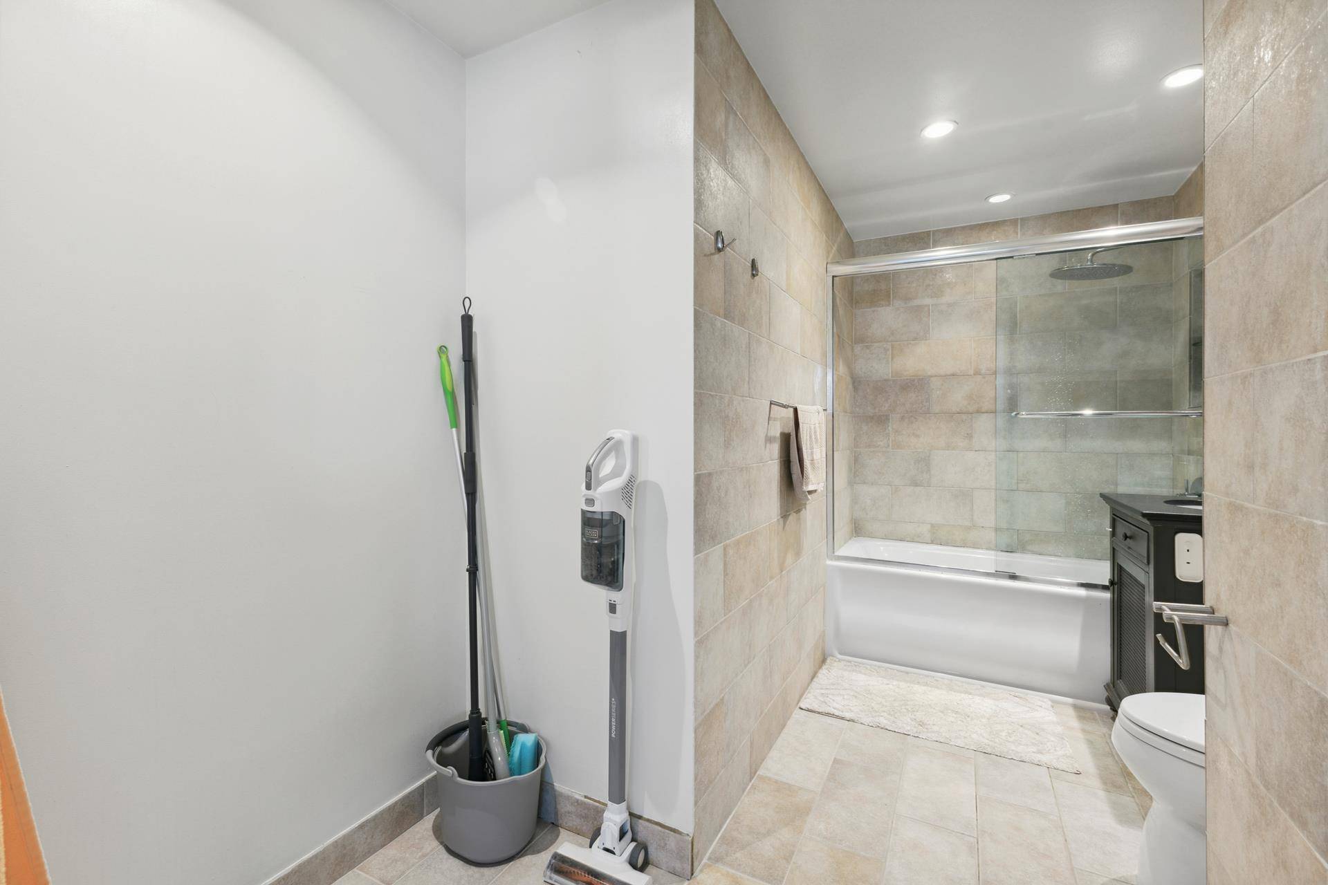 Welcome to a beautifully designed 1 bedroom in one of Manhattan's most sought after full service condominiums.