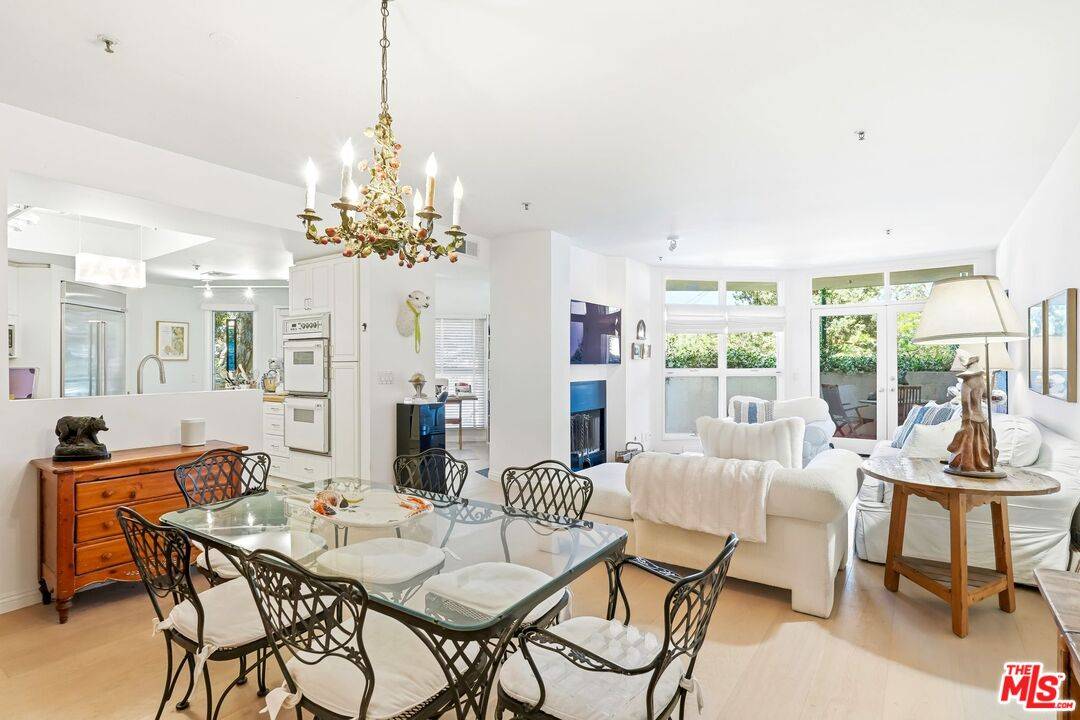 2115 3rd St 2BR Santa Monica La