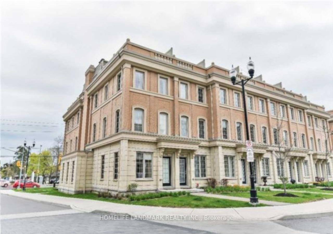 Show With Confidence ! Welcome to this exceptional designer model home in the prestigious Lawrence Park neighborhood a rare opportunity offering lifestyle living in one of Toronto's most sought after ...
