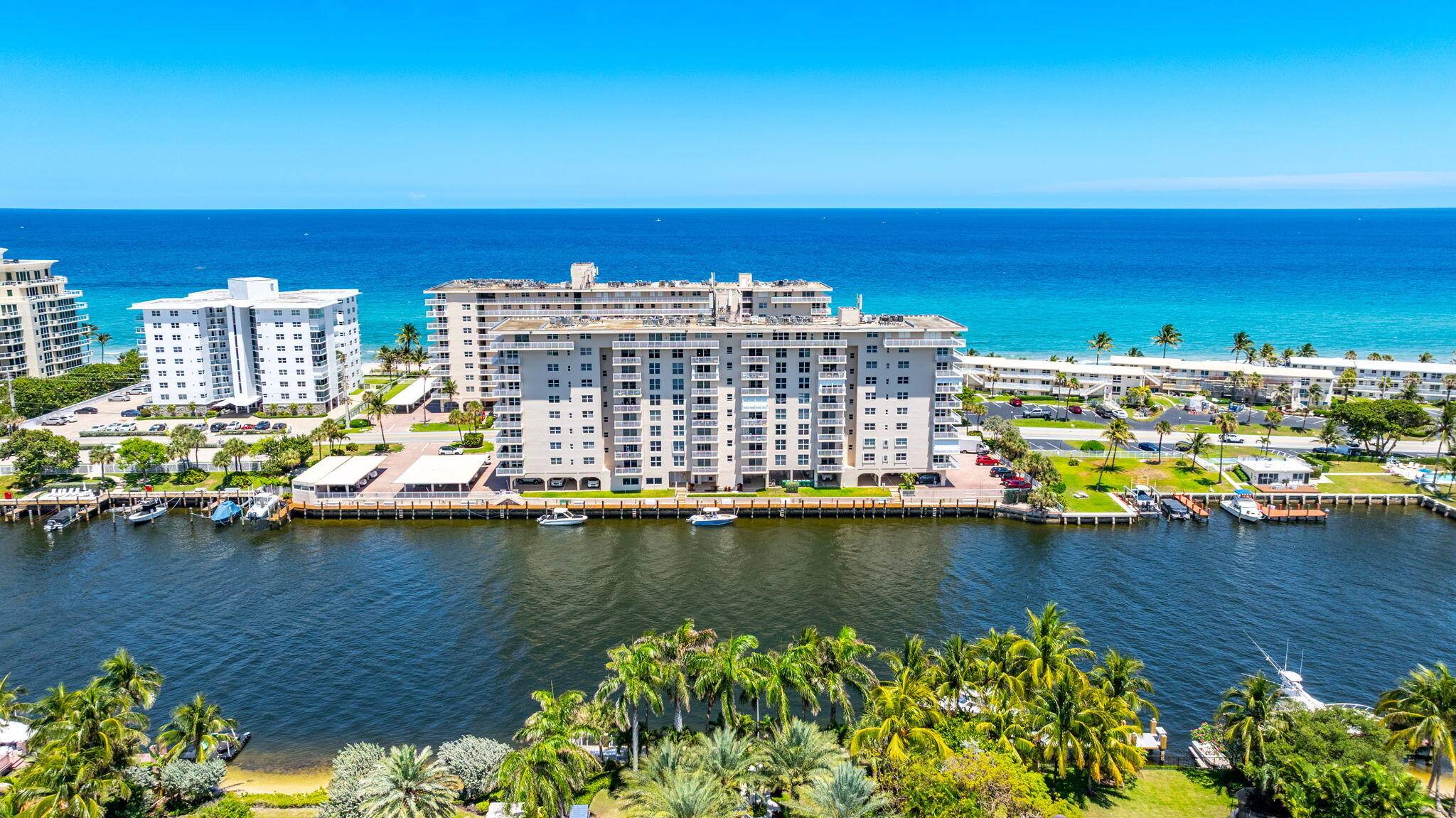 Start your mornings with water views in every direction.