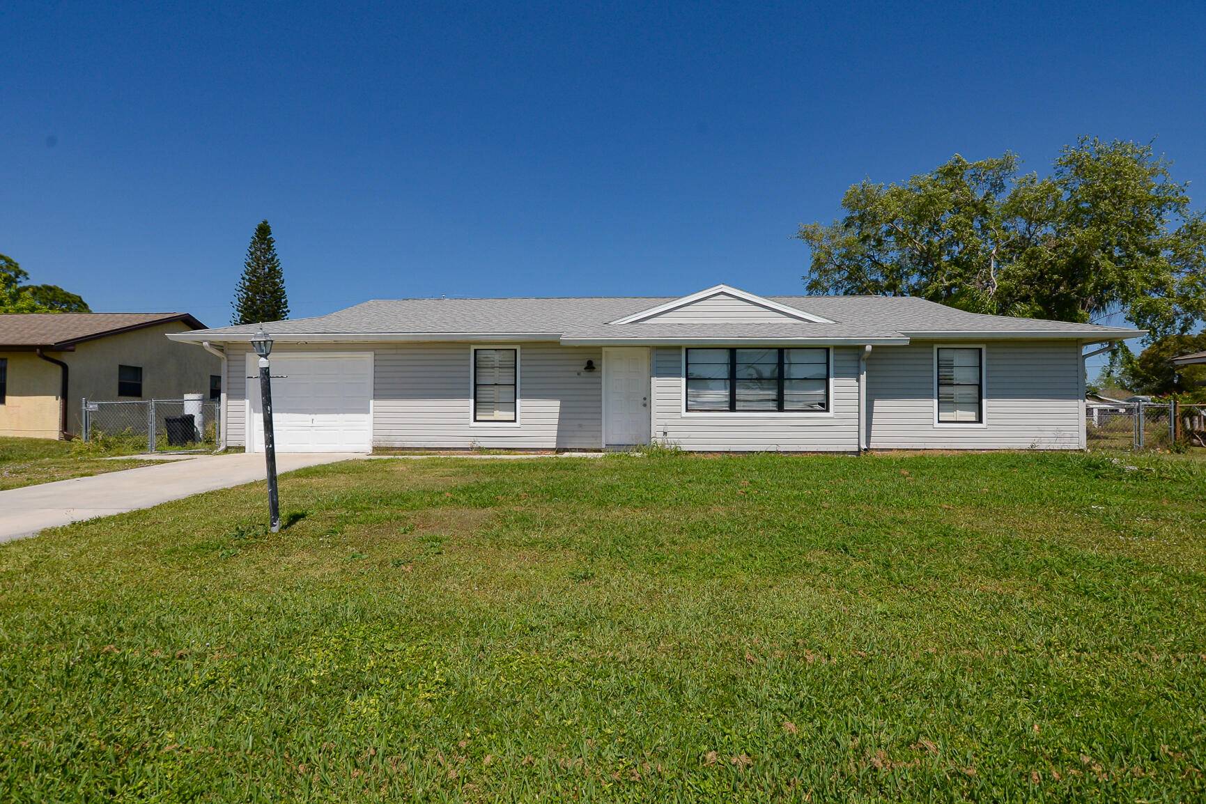 Welcome to this charming single family home located in the peaceful and quiet neighborhood of Port Saint Lucie.