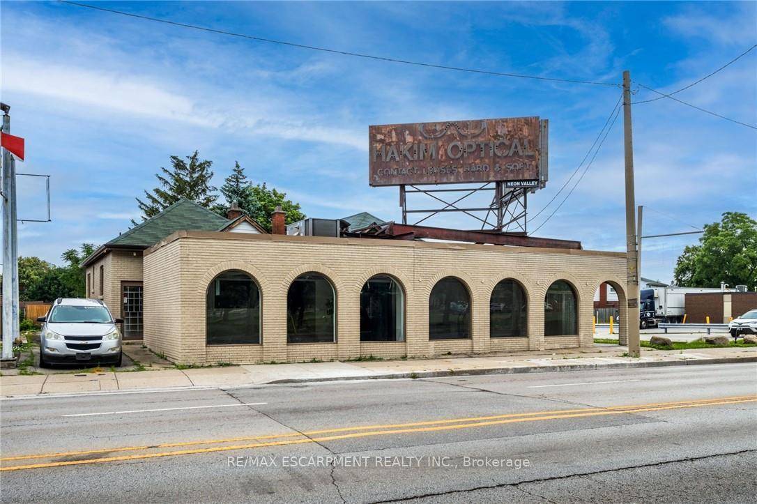 Prime Professional Office Space for Lease 1583 Main St East, Hamilton.