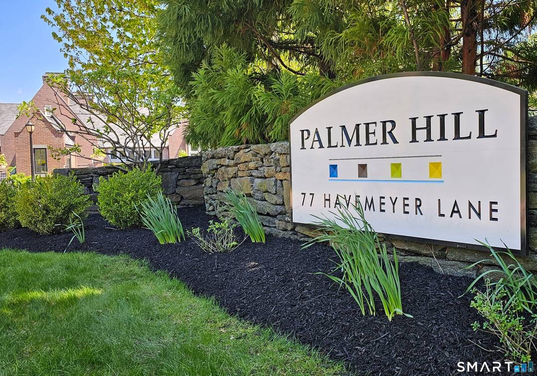 Come and live in Palmer Hill, the luxury gated community on the Greenwich Stamford border.