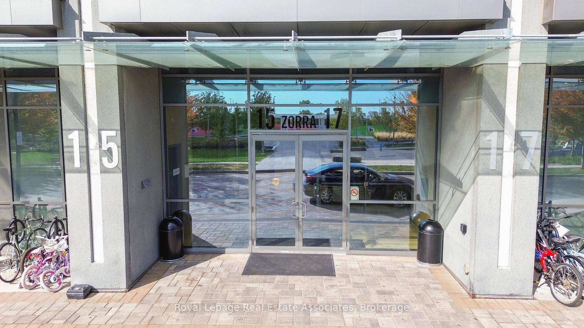 Welcome to Park Towers at IQ Condos.