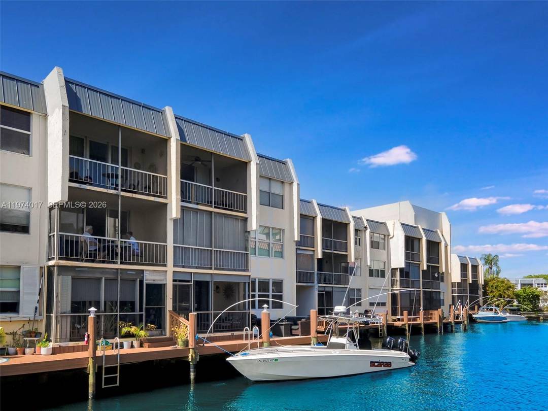 BOATERS GET READY GO ! ! !