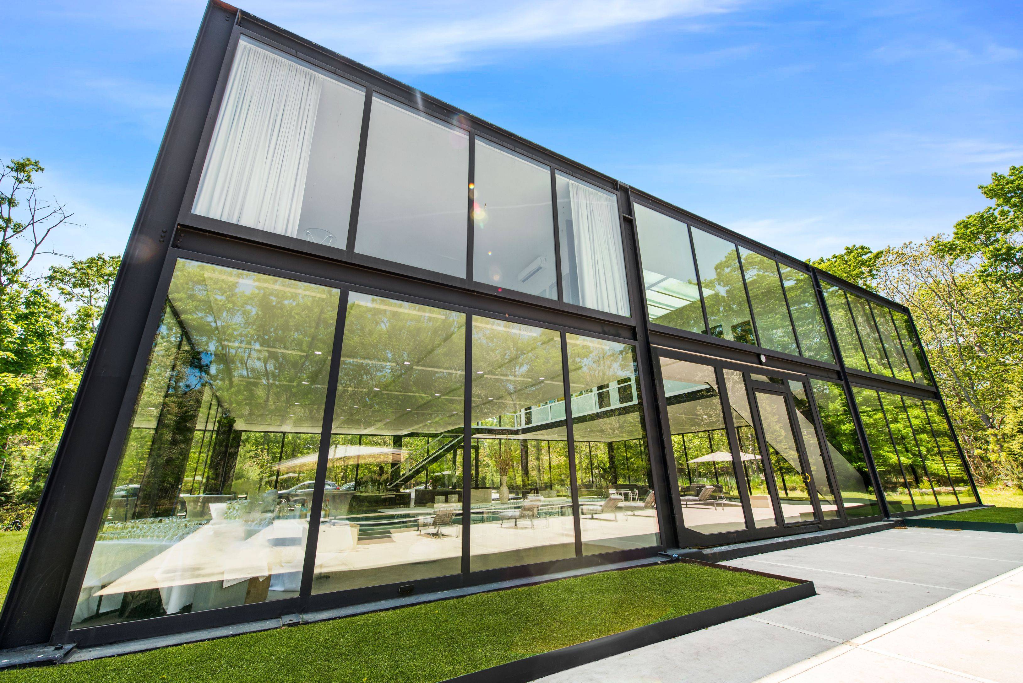 THE GLASS HOUSE