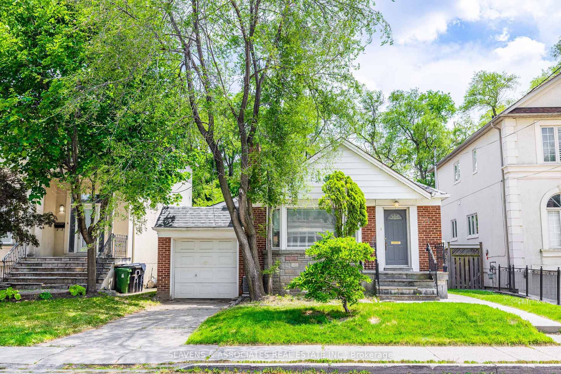 Situated on a desirable lot in one of Torontos most sought after neighbourhoods, this generously sized 3 bedroom, 2 bathroom bungalow is perfect for young families looking to enter the ...