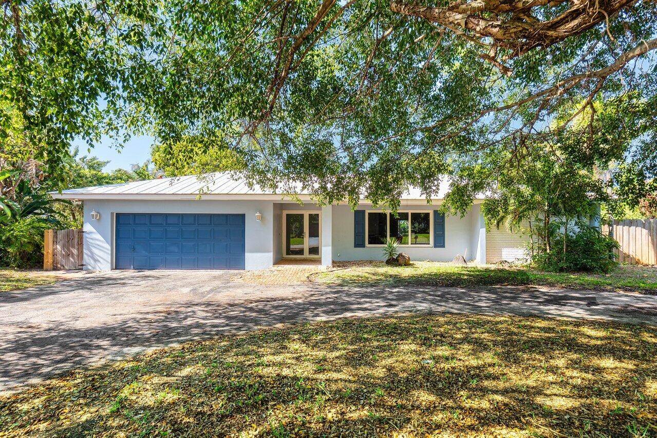 Plenty of room here with this large 3 bed 3 full bath home on nearly half an acre in the beautiful Sherwood Park no hoa.