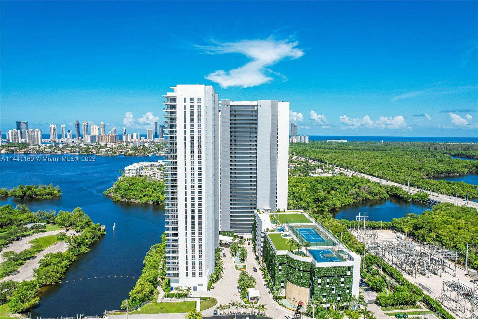 Beautiful 3 Bedroom and 3 Bathrooms apartment with Ocean Intracoastal views with a private elevator and secure private mini lobby.