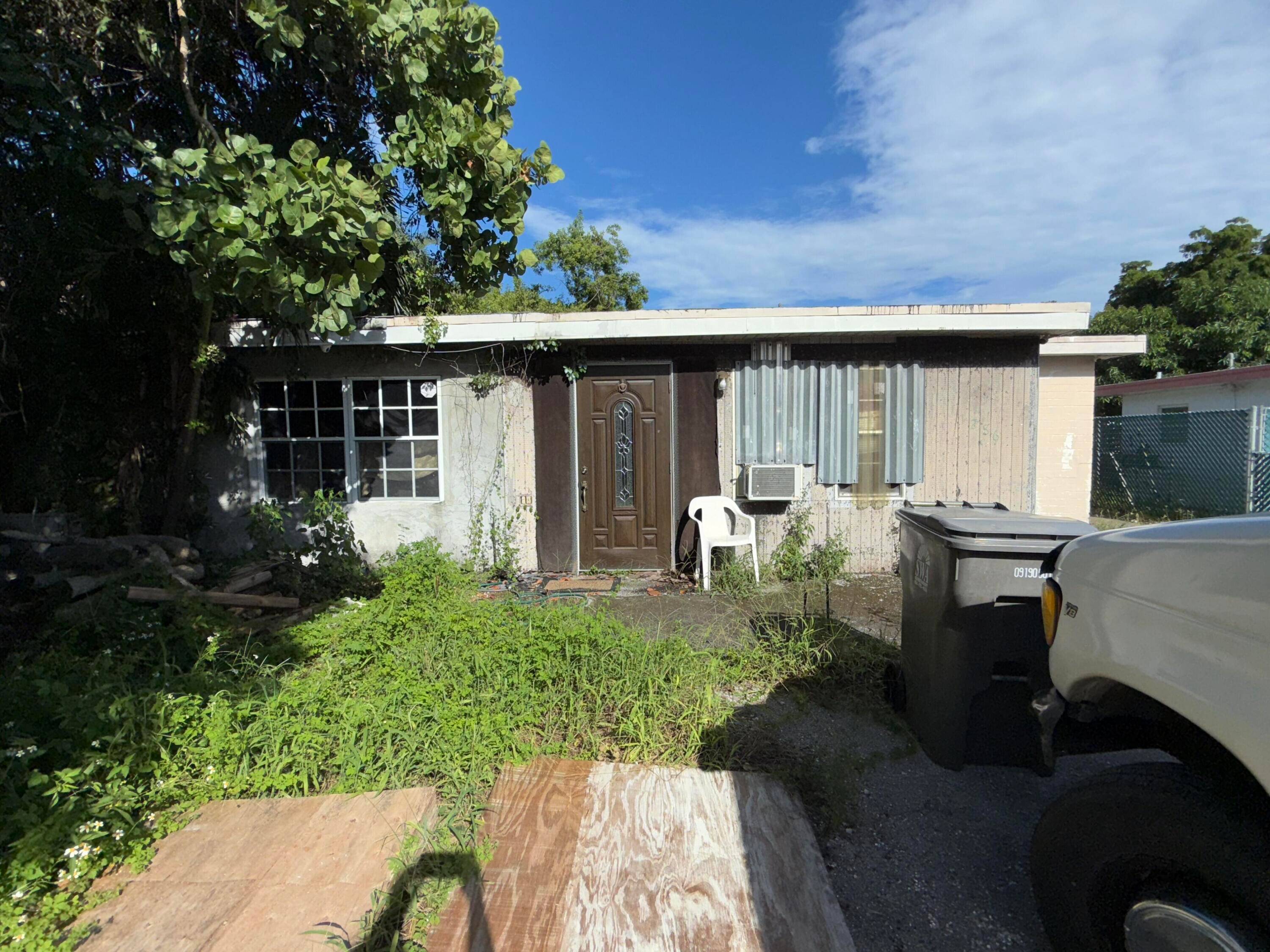 Como see this amazing 3 bedroom 1.
