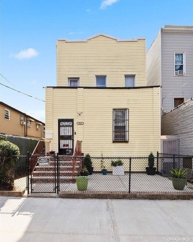 Prime Location Nestled in a desirable Brooklyn neighborhood, this property enjoys proximity to the bustling city life.