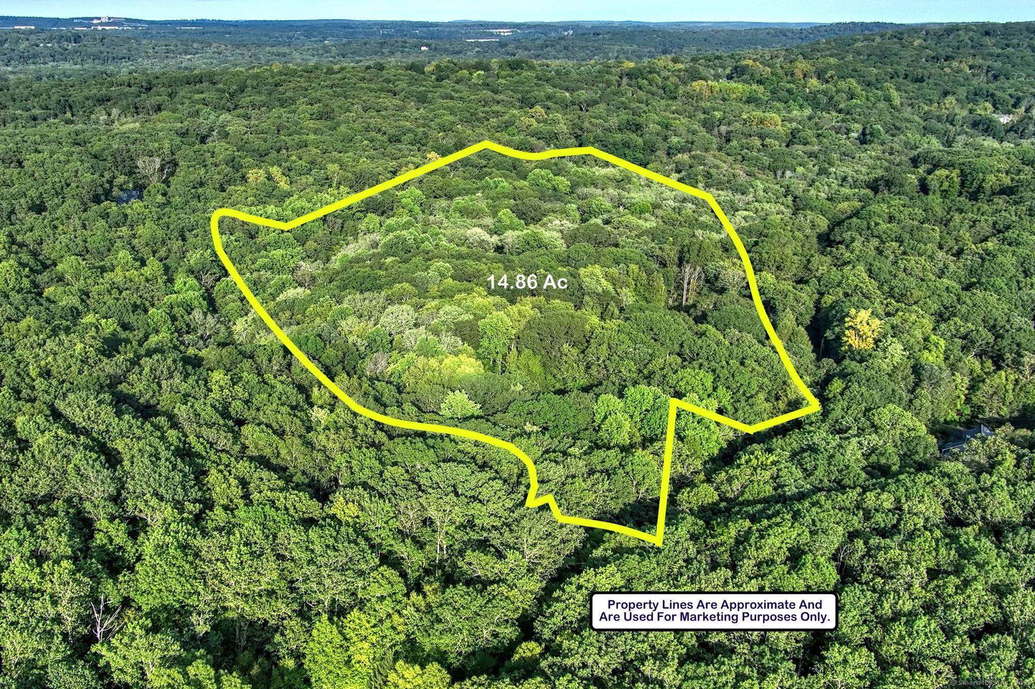 Subdividable Residential building lot now available in Southbury.