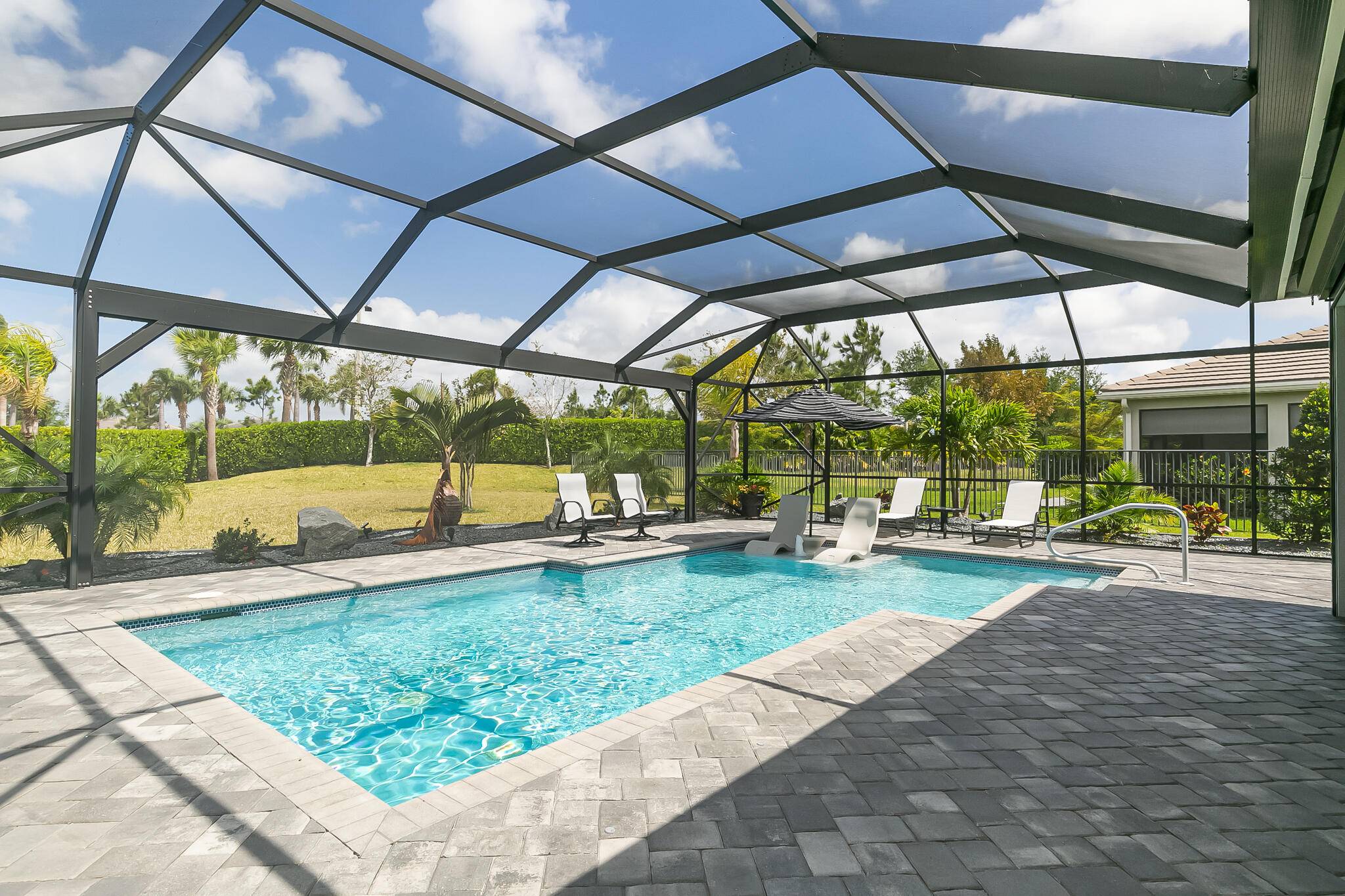 Live the Dream in Valencia Cay at Riverland A Premier 55 Lifestyle Community in the Heart of Tradition !