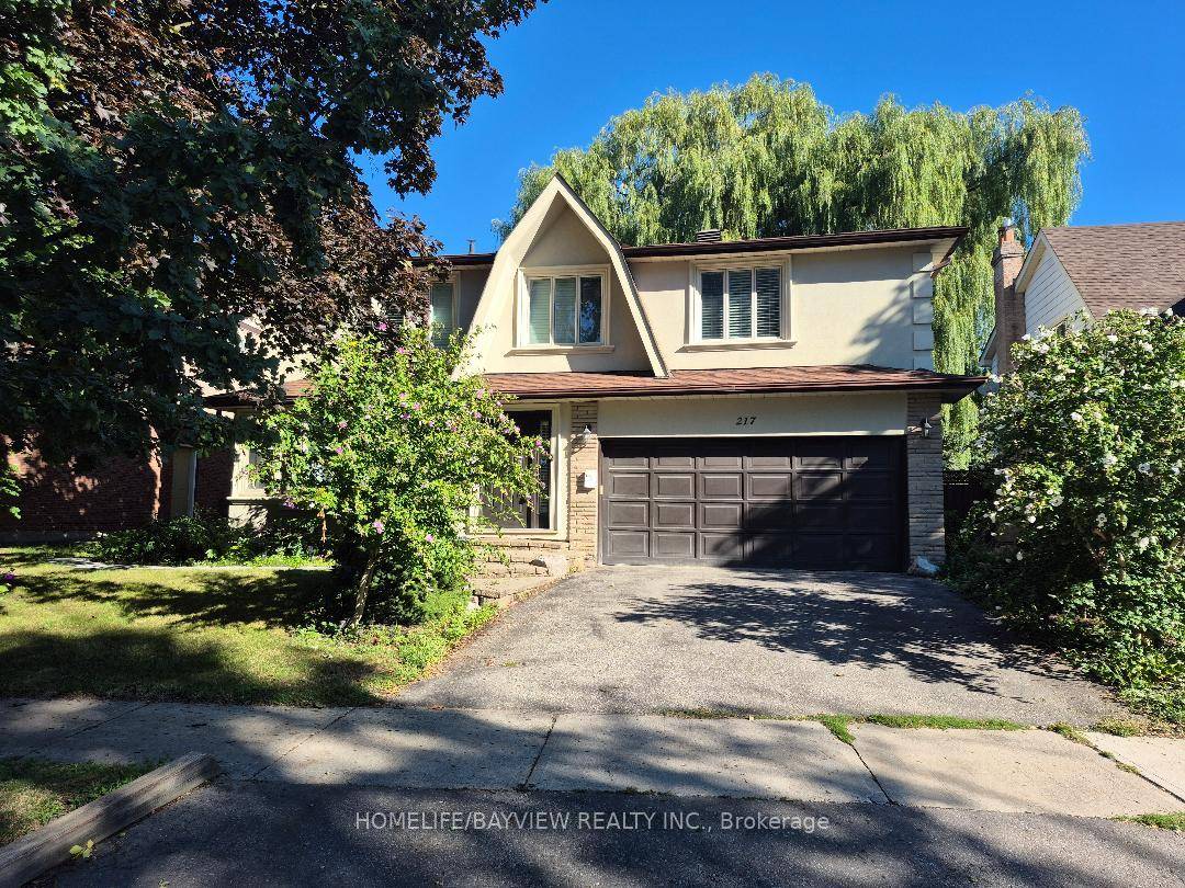 Welcome to the beautiful main and 2nd floor of this charming, detached two story house in the heart of Richmond Hill, Mill Pond neighborhood !