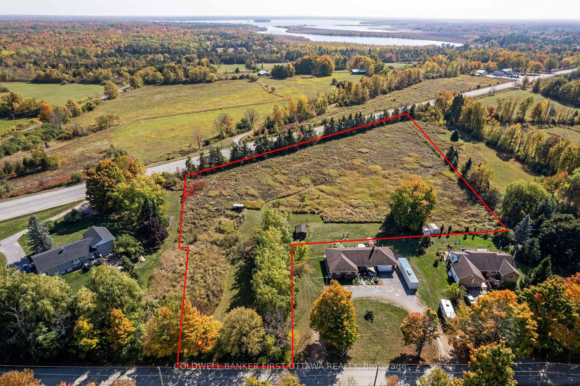 Set in a friendly established community near Innsville, just west of Carleton Place.