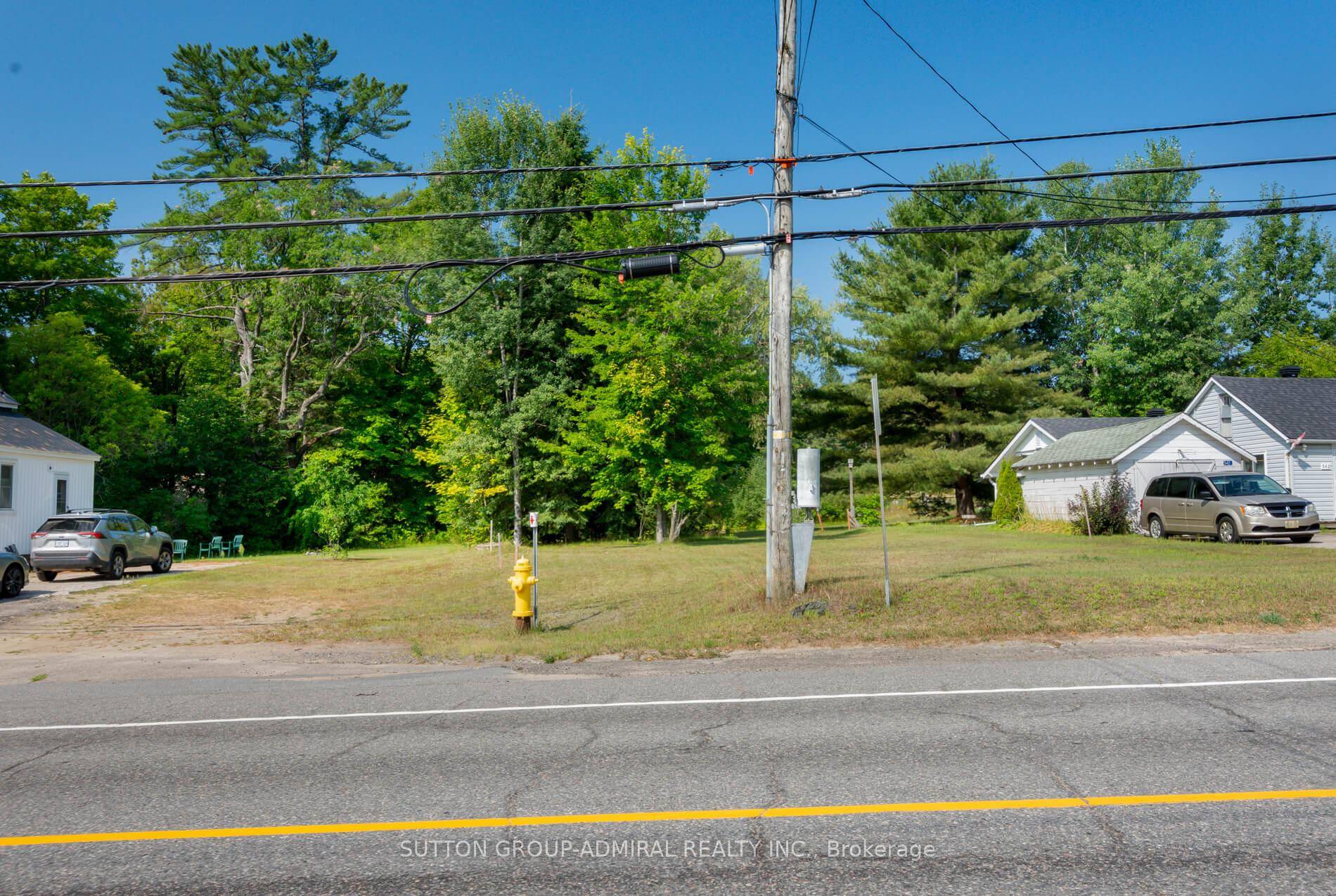 An exceptional opportunity awaits with this newly severed, R2 zoned lot nestled in the heart of town.