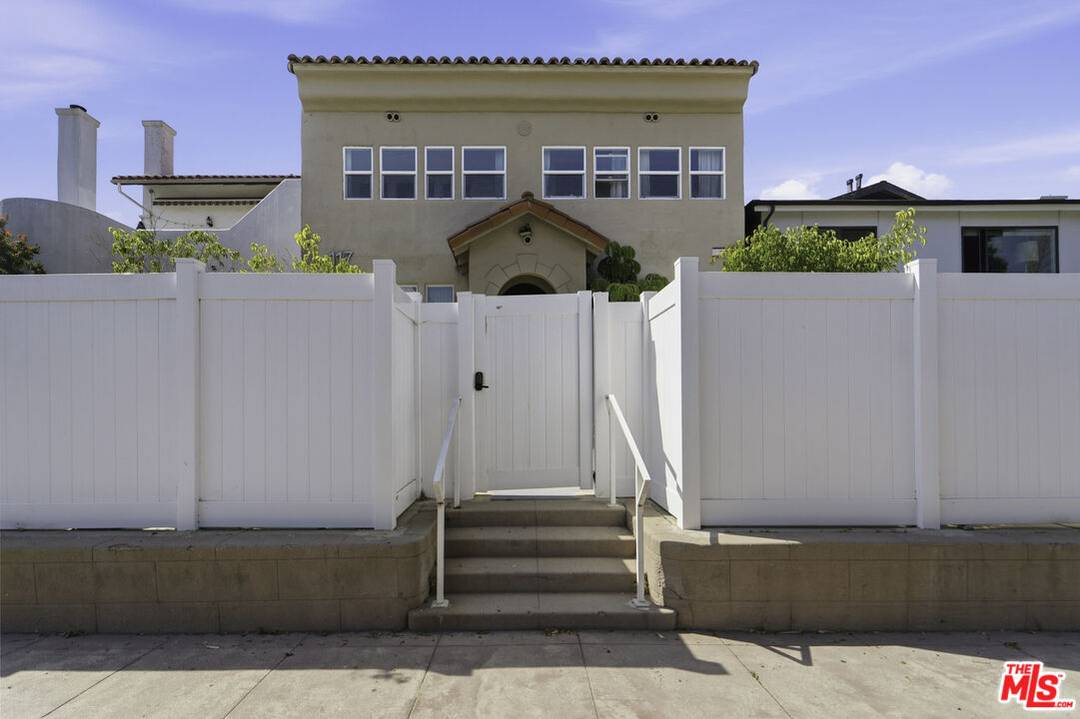 117 Paloma Ave 6BR Marina Del Rey La