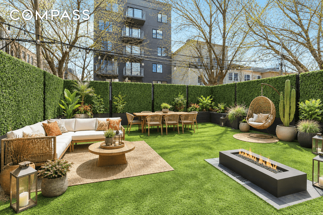 Welcome to Decatur Lofts, an exclusive boutique new development condominium offering a limited collection of eight thoughtfully designed residences in the heart of Bushwick.