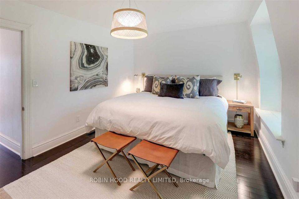 Additional Listing Details Click Brochure Link Spacious Home for Rent Bloor and Ossington Welcome to your new home !