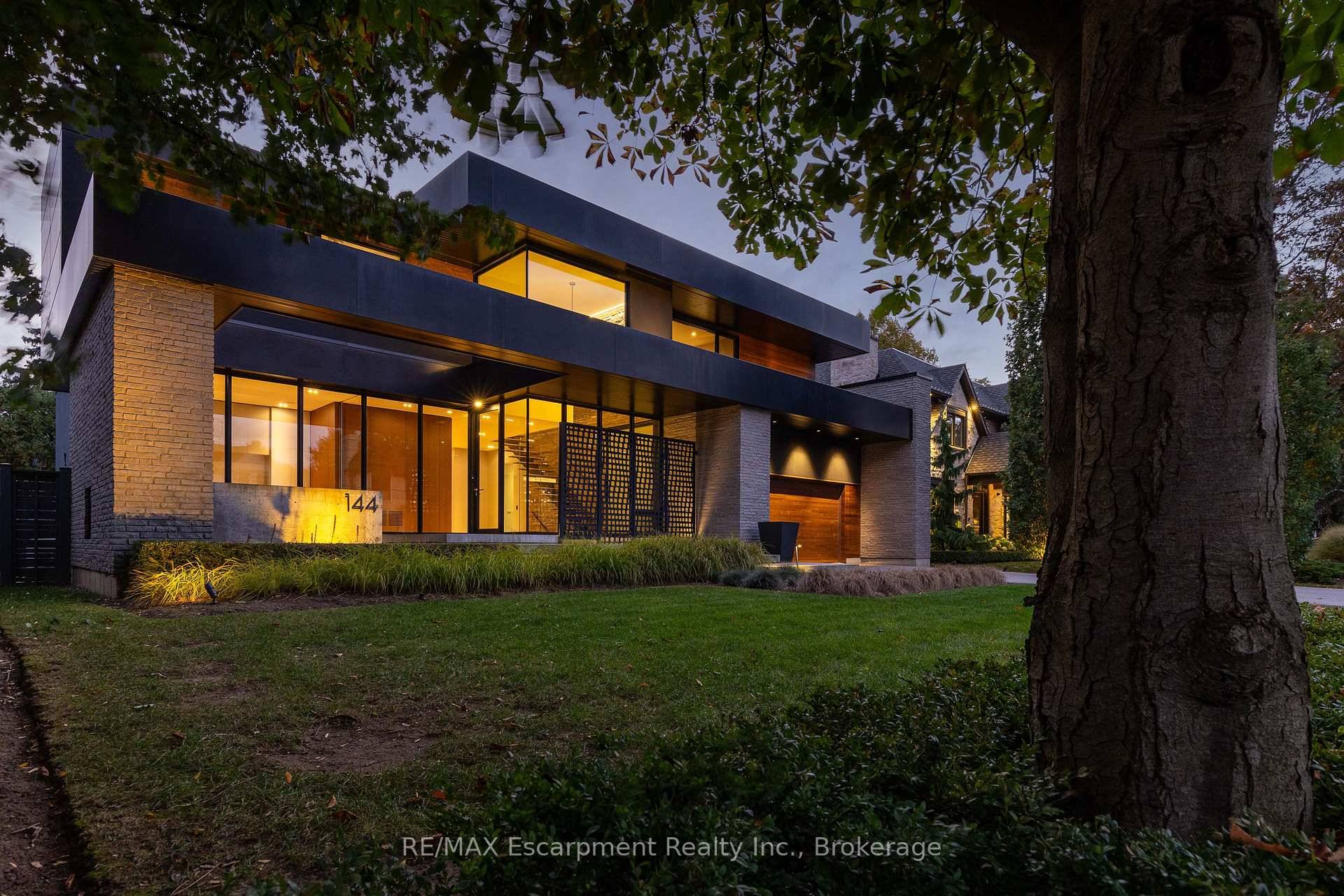 A breathtaking contemporary custom residence, this sprawling two storey home is a masterclass in modern luxury and seamless design.