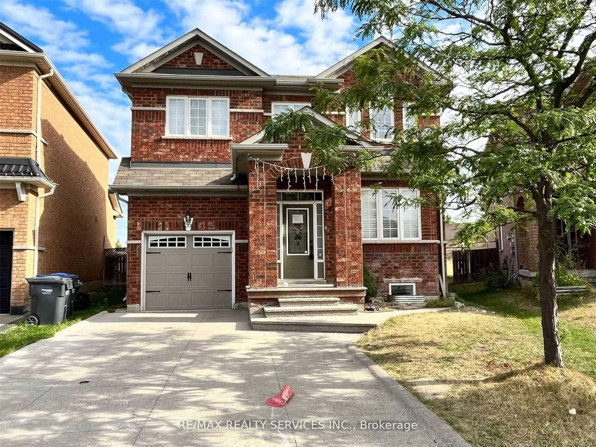 2 Bedroom Legal Basement In Lakeland Village.