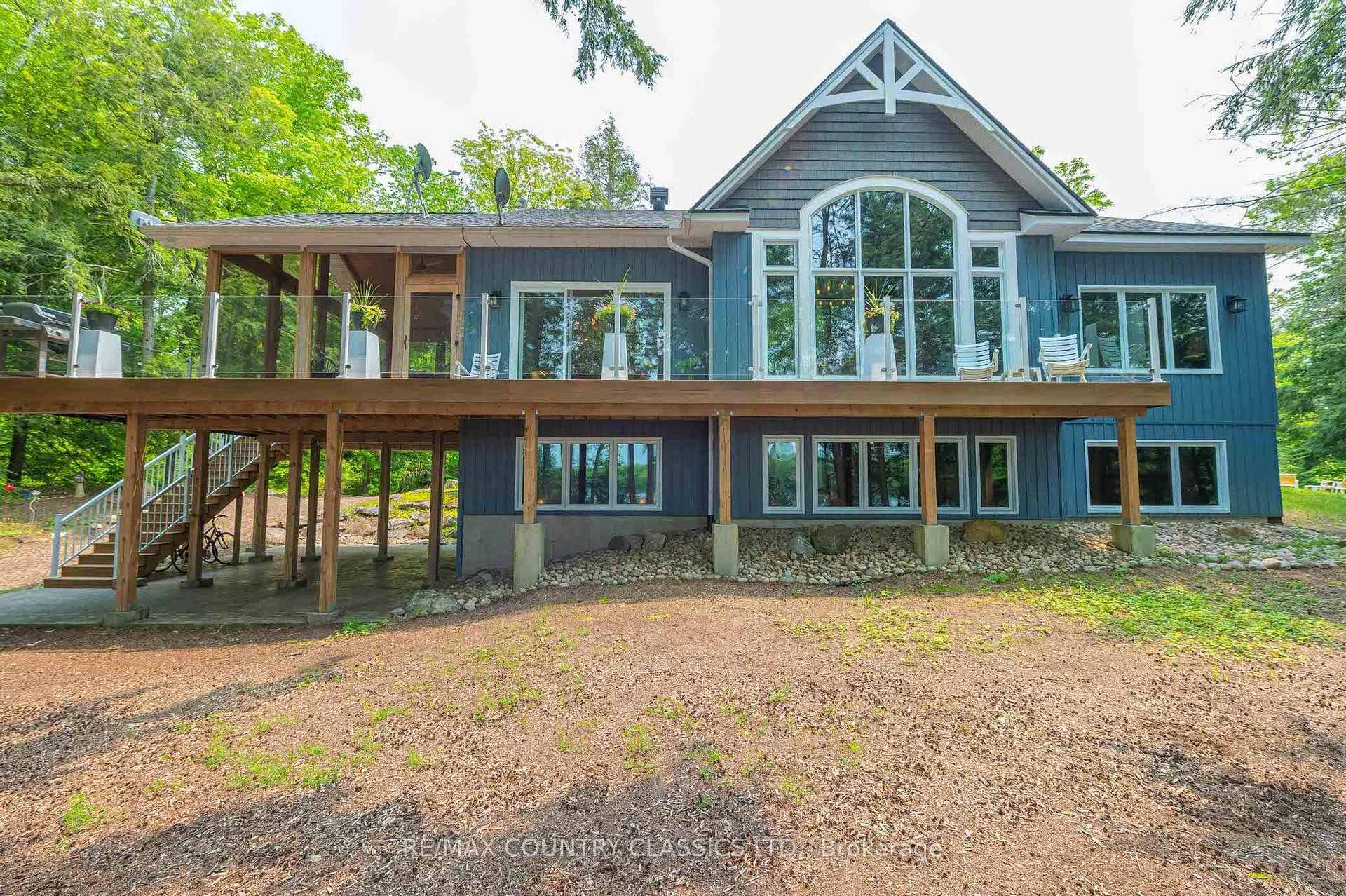 Escape to the perfect retreat just two hours from Toronto.