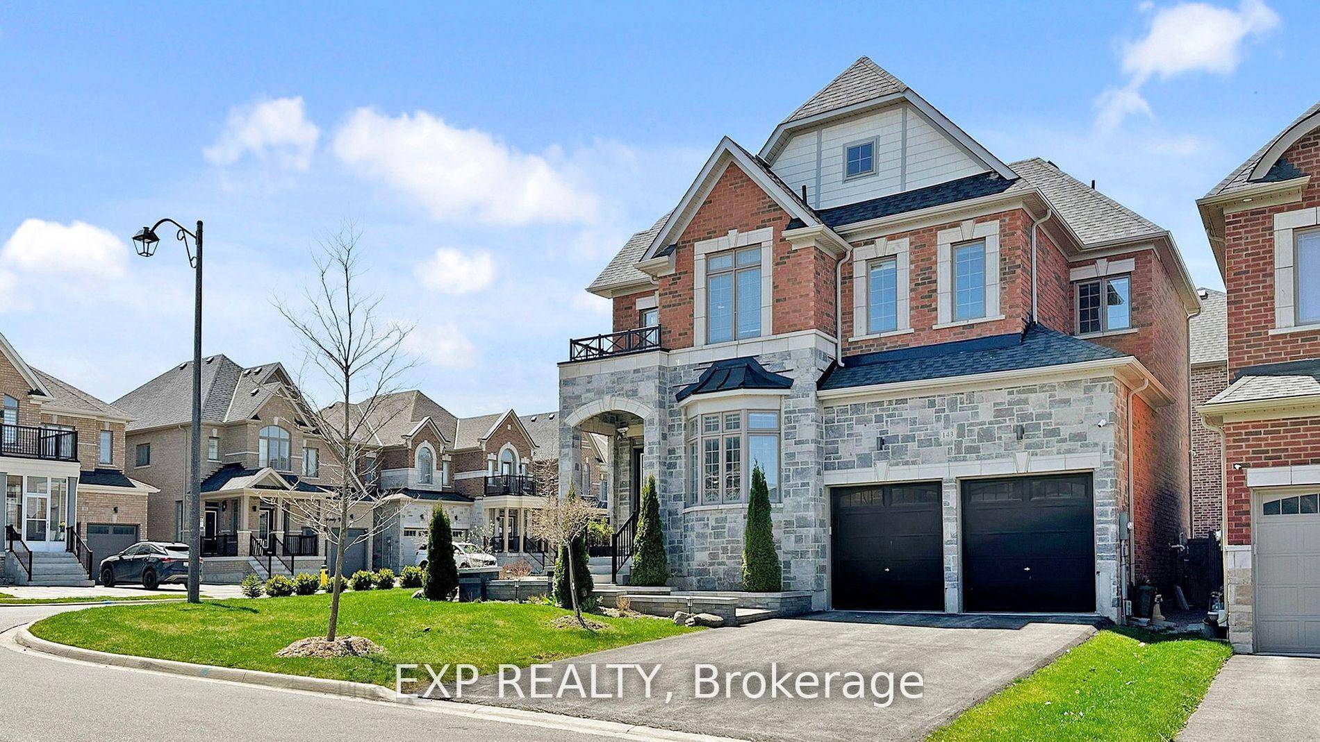 Experience luxury in this stunning, sun filled detached home, nestled on a coveted corner lot in East Gwillimbury without the inconvenience of a sidewalk.