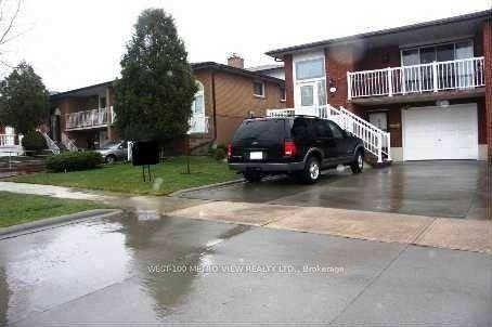 Spacious 4 bedroom Semi Detached Backsplit Home located in high demand neighbourhood in Rathwood, Separate Entrance to basement apartment, Possibility for 3 separate private units, Filled with tons of natural ...