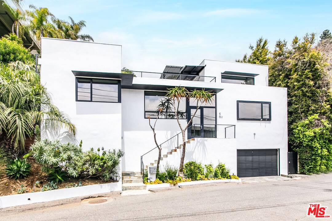 9323 Flicker Way 4BR Sunset Strip La