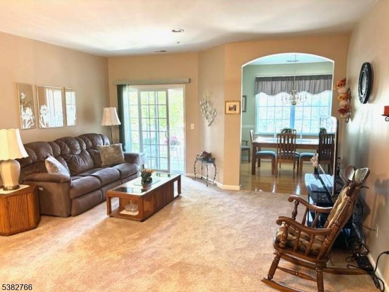 2ND FLOOR AUGUSTA MODEL APPROX 1682 SQ FT IN A BEAUTIFUL ACTIVE ADULT COMMUNITY.