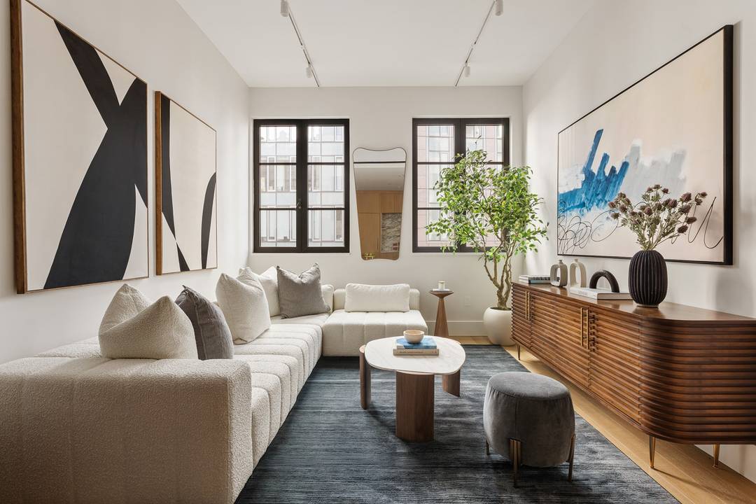 Introducing 2 Bedroom 2 Bath residences at 517 West 29th Street a collection of 60 condominium residences nestled in the heart of Chelseas High Line district.