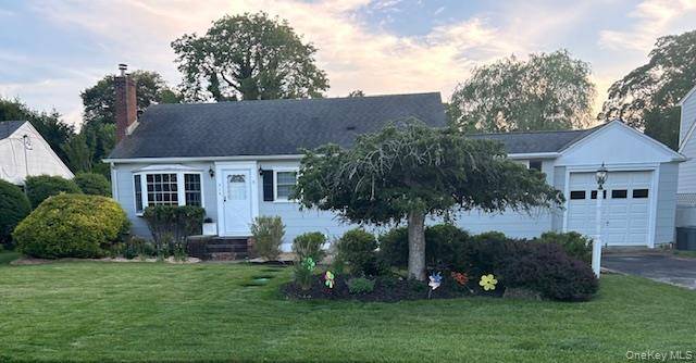 Southold Village Rental Charming and well located, this 3 bedroom, 1 bath residence offers easy North Fork living just moments from the heart of Southold.