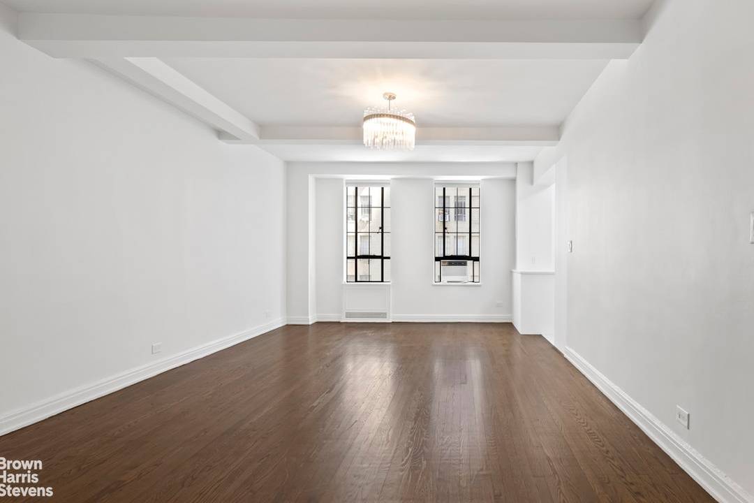 New Condo One Bedroom The most beautiful one bedroom in the Parc Vendome condominium is now on the market.