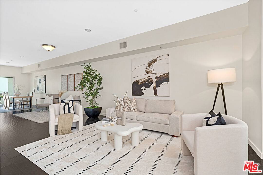 3119   Via Dolce 2BR Marina Del Rey La