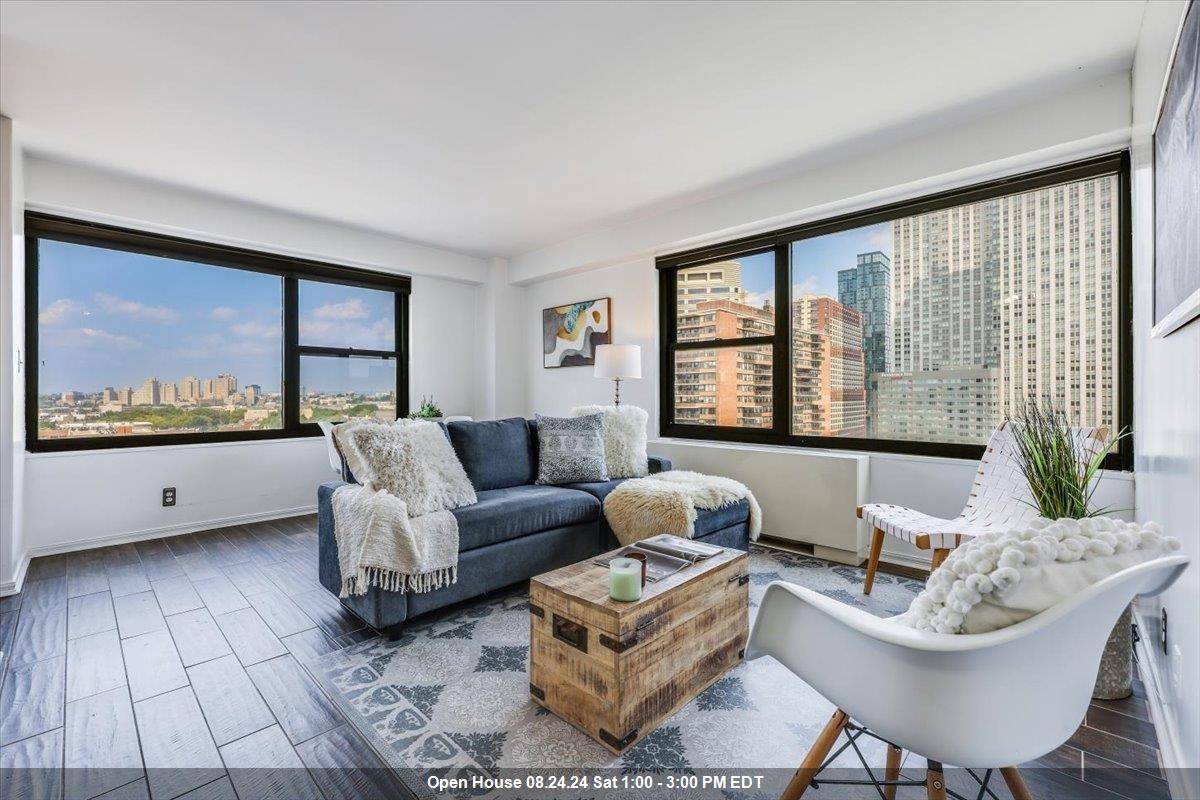 135 MONTGOMERY ST Condo New Jersey