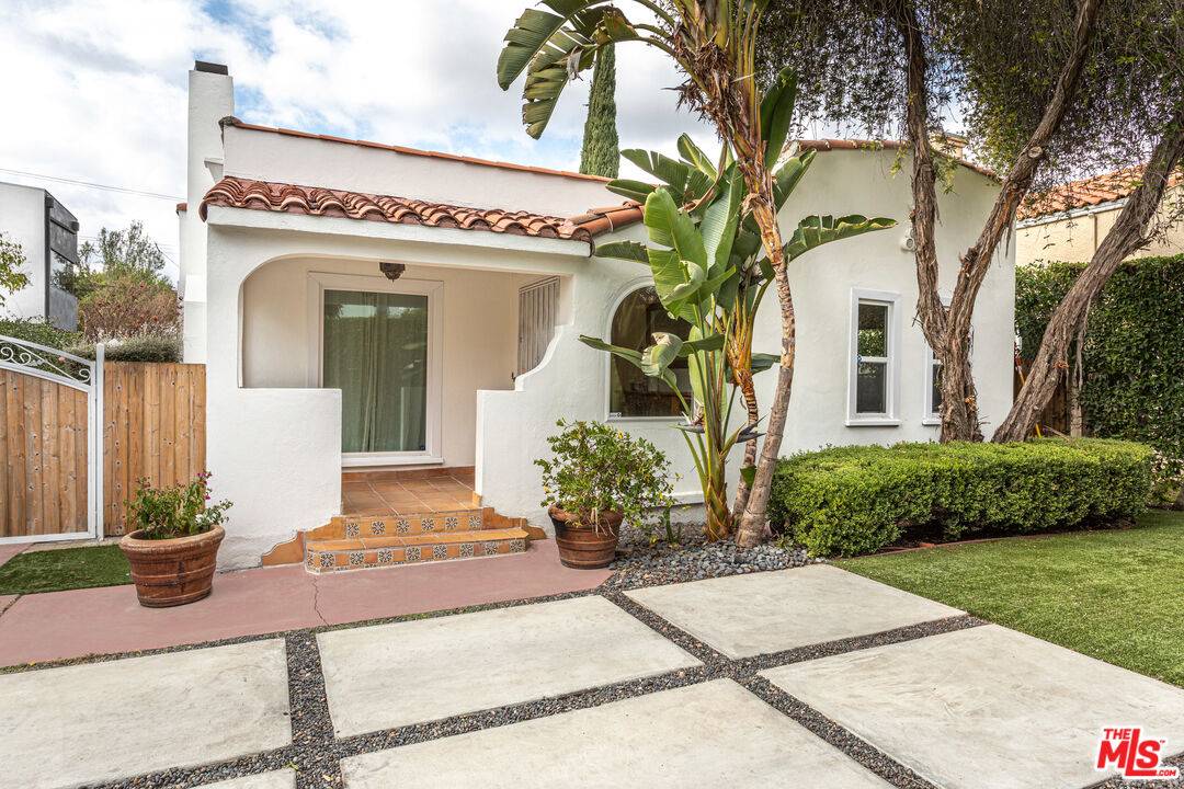 409  N Kilkea Dr 3BR Beverly Grove La