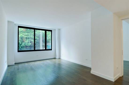 Comfort amp ; Style Await You Near Union SquareDiscover this pristine, sophisticated 2 bedroom residence at the Jefferson condominium.