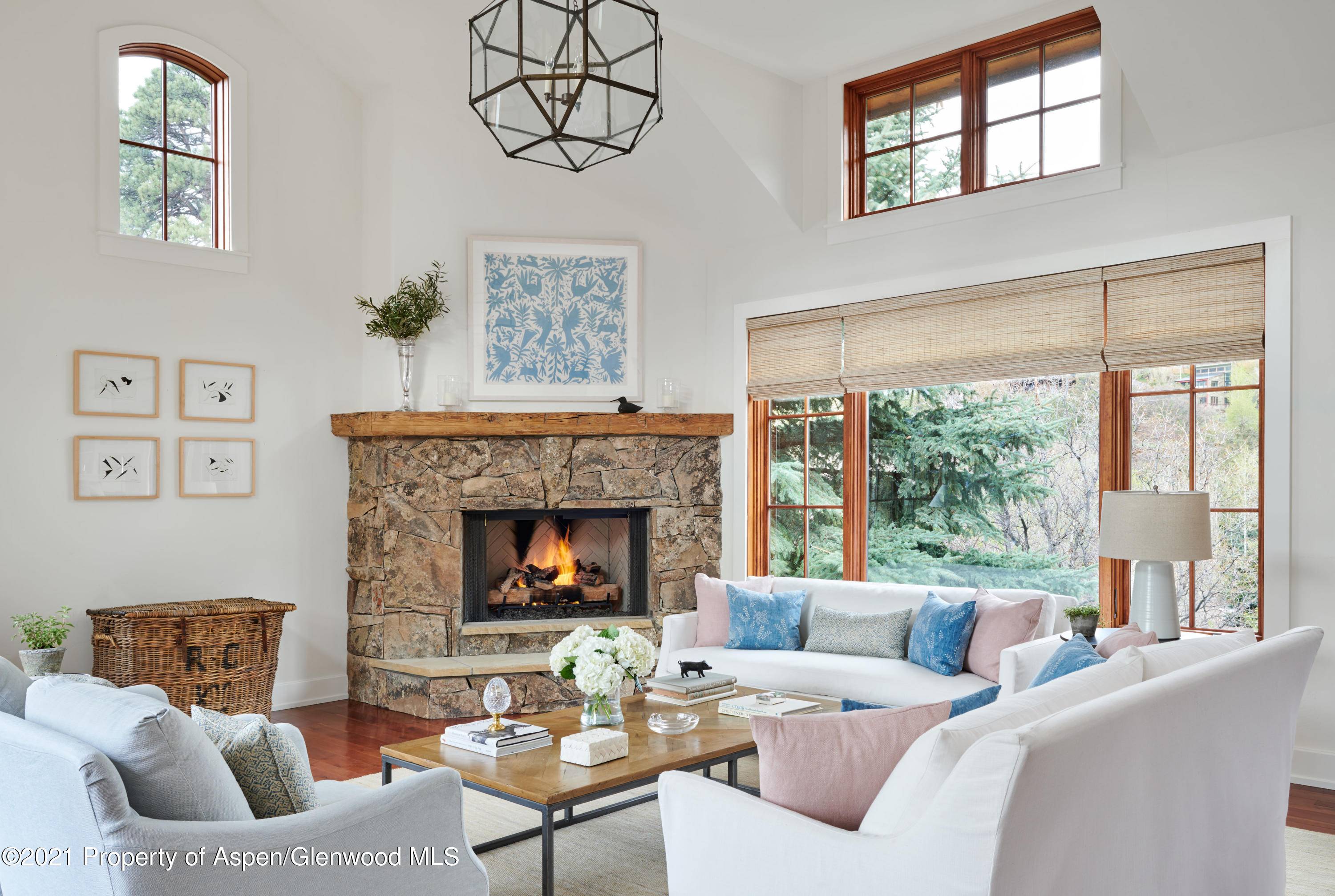 This light and bright 5 bedroom 4.